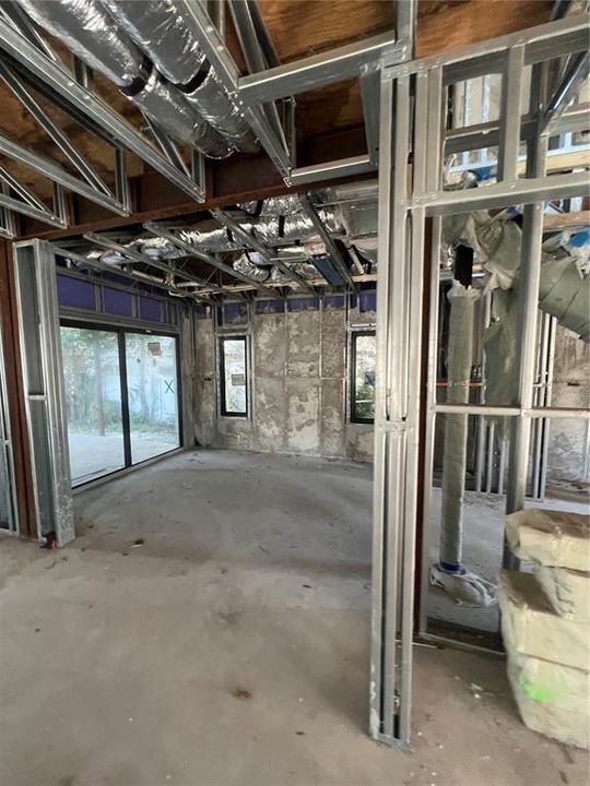 For Sale: $929,000 (5 beds, 5 baths, 3200 Square Feet)