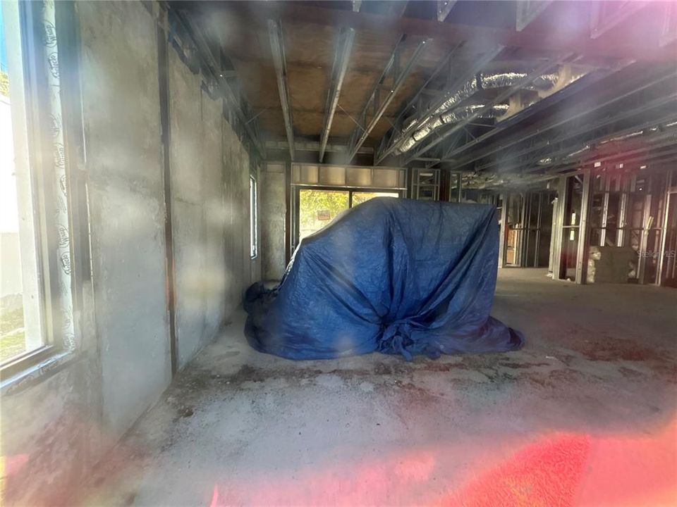 For Sale: $929,000 (5 beds, 5 baths, 3200 Square Feet)