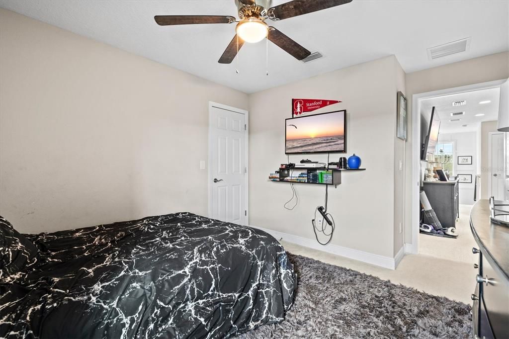 For Rent: $3,500 (4 beds, 2 baths, 2810 Square Feet)