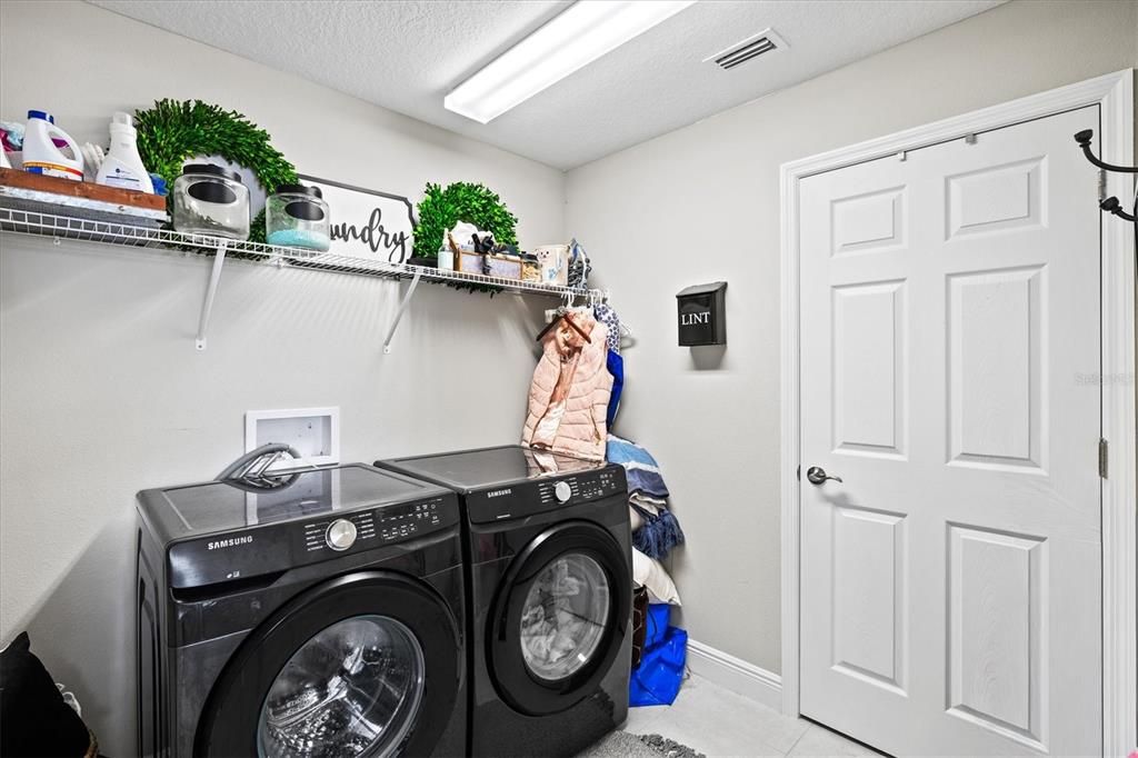 For Rent: $3,500 (4 beds, 2 baths, 2810 Square Feet)