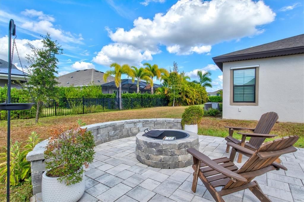 For Rent: $3,500 (4 beds, 2 baths, 2810 Square Feet)