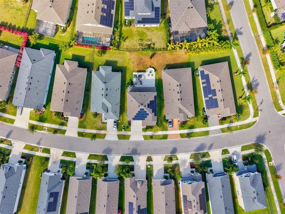 For Rent: $3,500 (4 beds, 2 baths, 2810 Square Feet)