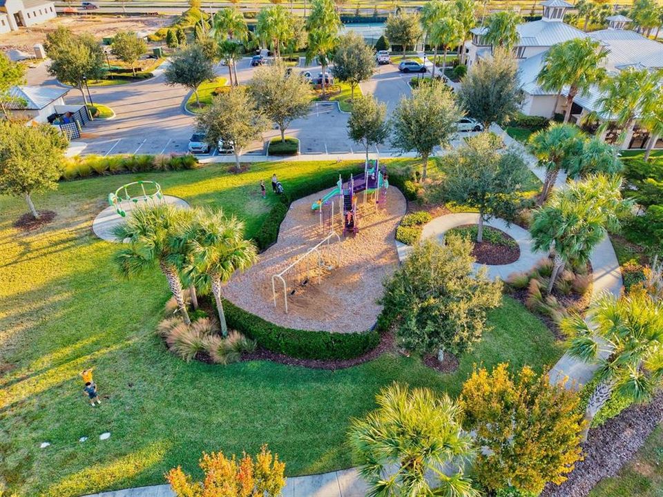 For Rent: $3,500 (4 beds, 2 baths, 2810 Square Feet)