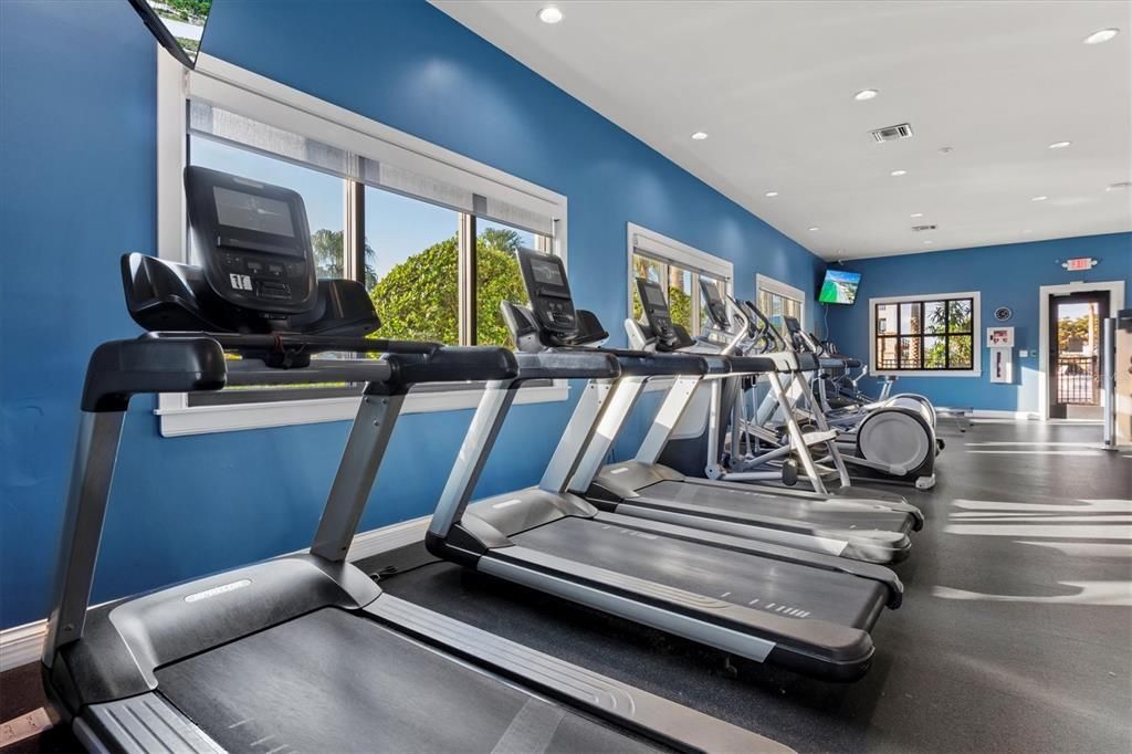 For Rent: $3,500 (4 beds, 2 baths, 2810 Square Feet)