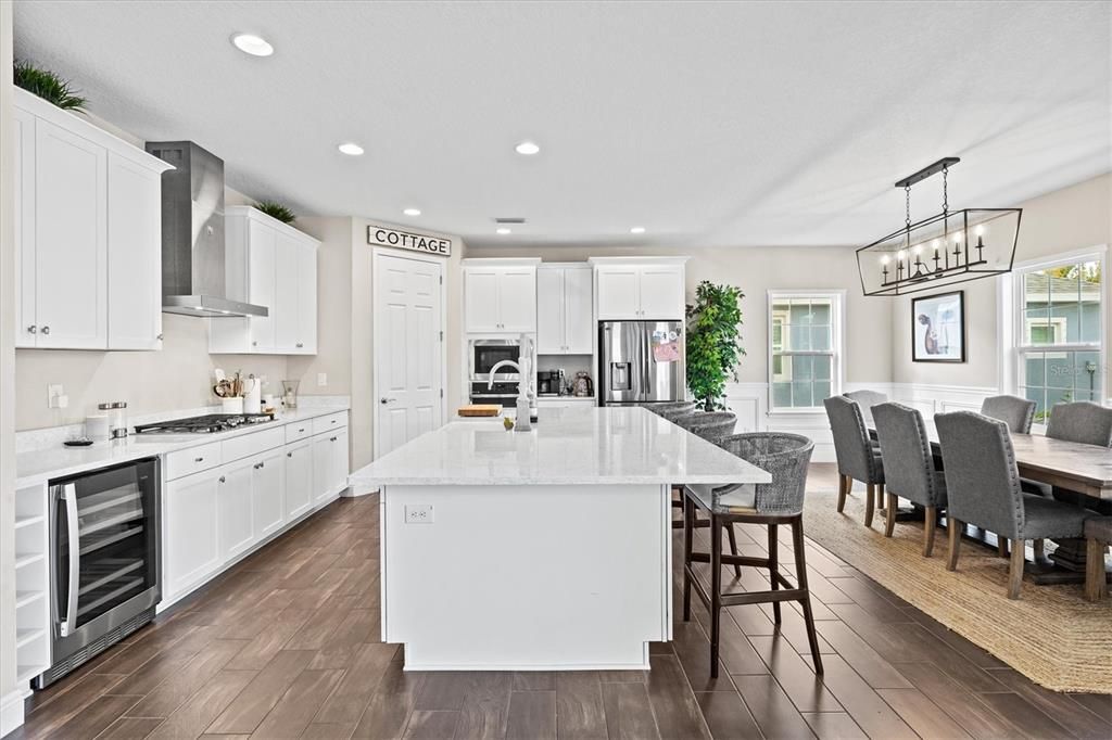 For Rent: $3,500 (4 beds, 2 baths, 2810 Square Feet)