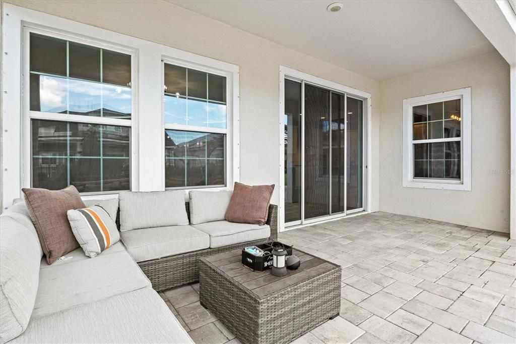 For Rent: $3,500 (4 beds, 2 baths, 2810 Square Feet)