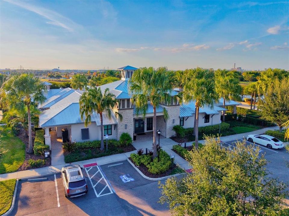 For Rent: $3,500 (4 beds, 2 baths, 2810 Square Feet)