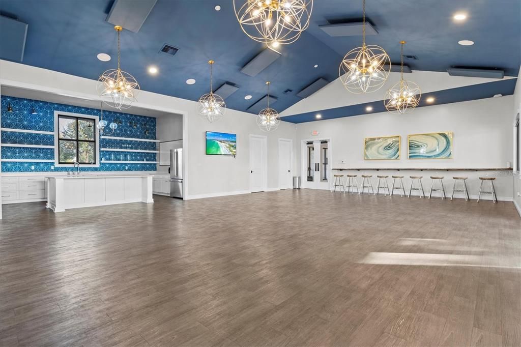 For Rent: $3,500 (4 beds, 2 baths, 2810 Square Feet)