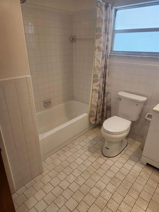 For Rent: $1,375 (2 beds, 2 baths, 800 Square Feet)