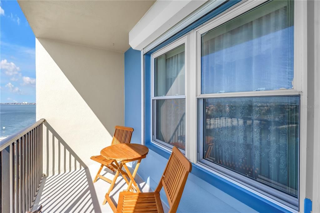 На продажу: $274,900 (2 спален, 2 ванн, 1175 Квадратных фут)