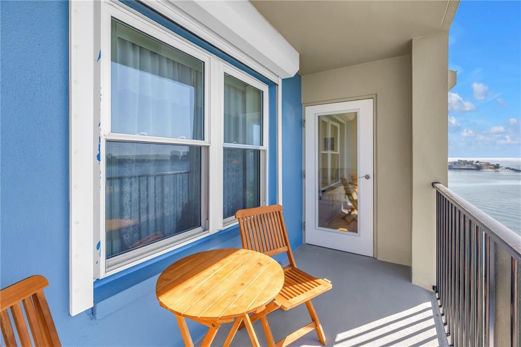 На продажу: $274,900 (2 спален, 2 ванн, 1175 Квадратных фут)