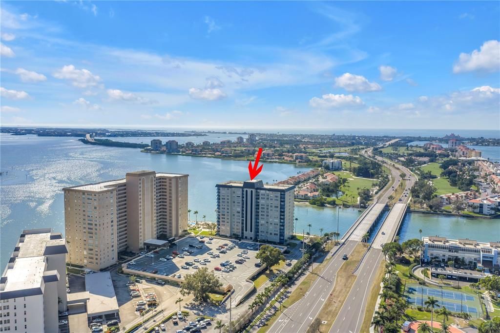 На продажу: $274,900 (2 спален, 2 ванн, 1175 Квадратных фут)