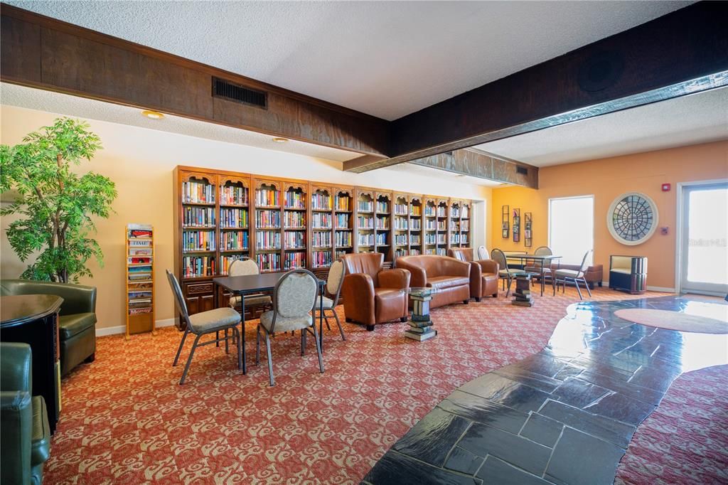 На продажу: $274,900 (2 спален, 2 ванн, 1175 Квадратных фут)