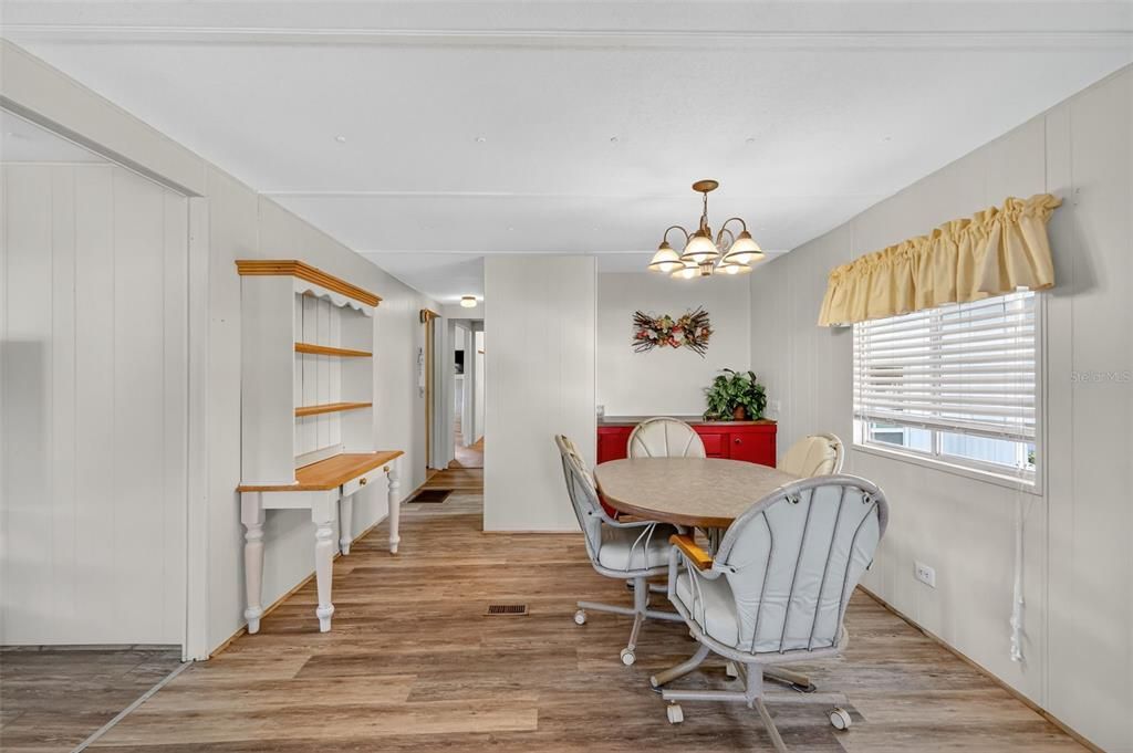 En Venta: $105,000 (2 camas, 2 baños, 1058 Pies cuadrados)