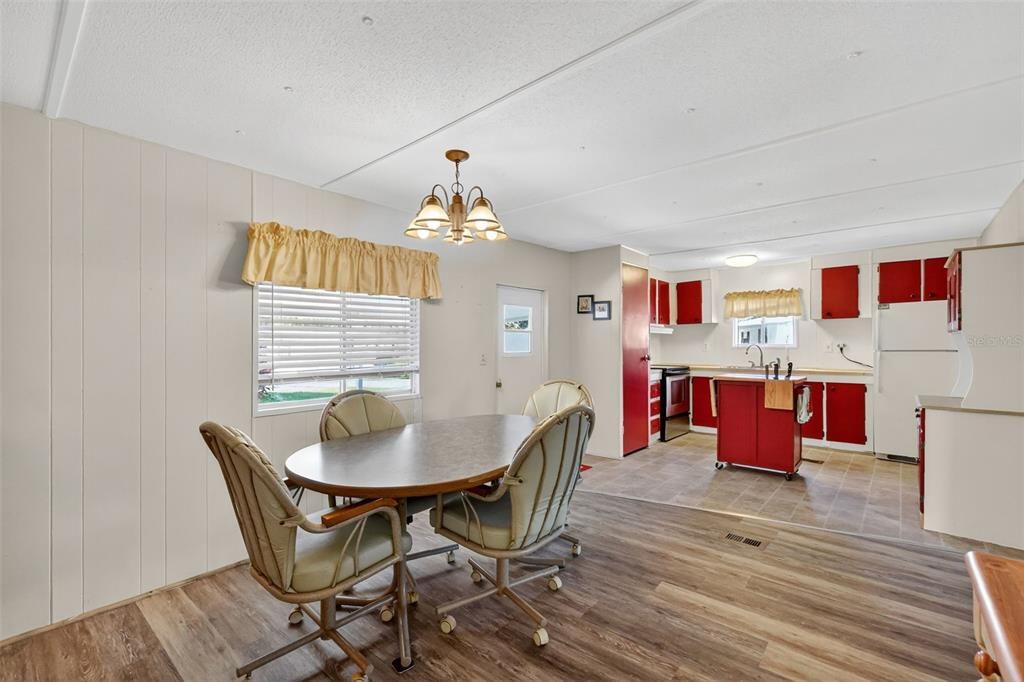 En Venta: $105,000 (2 camas, 2 baños, 1058 Pies cuadrados)