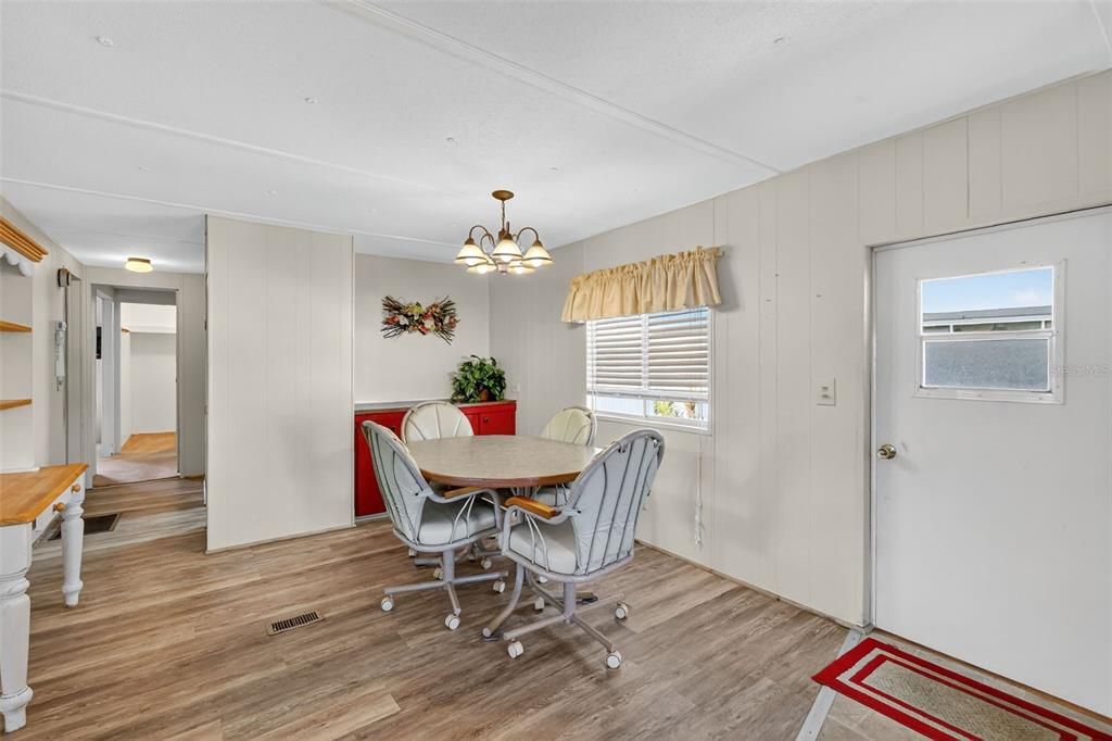 En Venta: $105,000 (2 camas, 2 baños, 1058 Pies cuadrados)