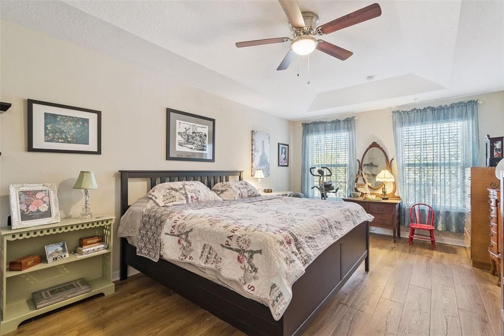 En Venta: $324,000 (3 camas, 2 baños, 2177 Pies cuadrados)