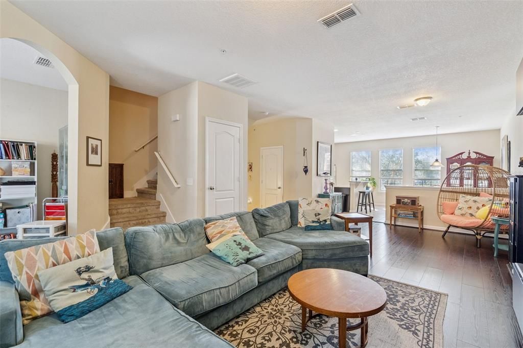 En Venta: $324,000 (3 camas, 2 baños, 2177 Pies cuadrados)