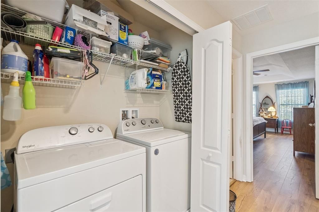 En Venta: $324,000 (3 camas, 2 baños, 2177 Pies cuadrados)