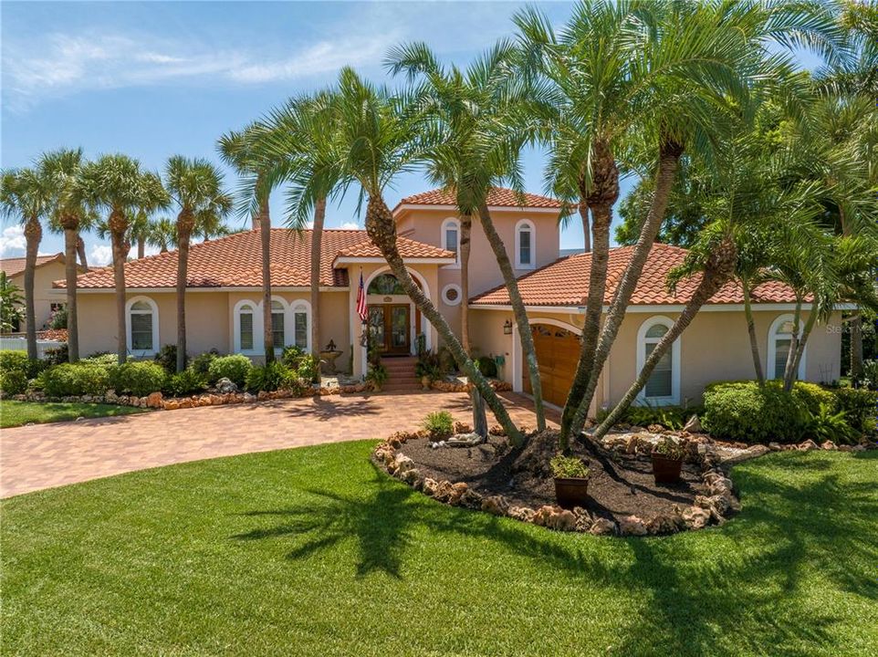 For Sale: $1,849,900 (4 beds, 3 baths, 2906 Square Feet)