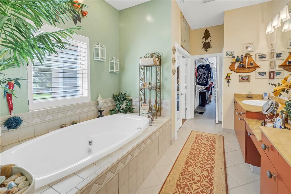 For Sale: $1,849,900 (4 beds, 3 baths, 2906 Square Feet)