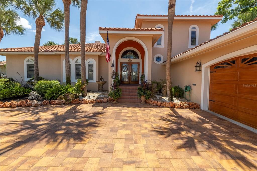 For Sale: $1,849,900 (4 beds, 3 baths, 2906 Square Feet)