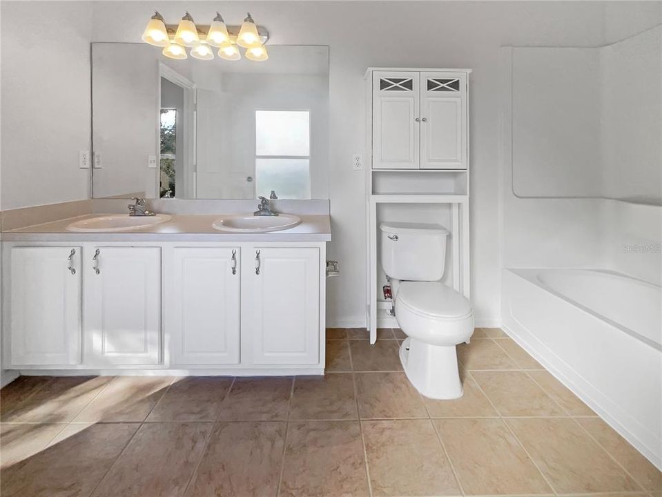 Active With Contract: $367,000 (4 beds, 2 baths, 3521 Square Feet)