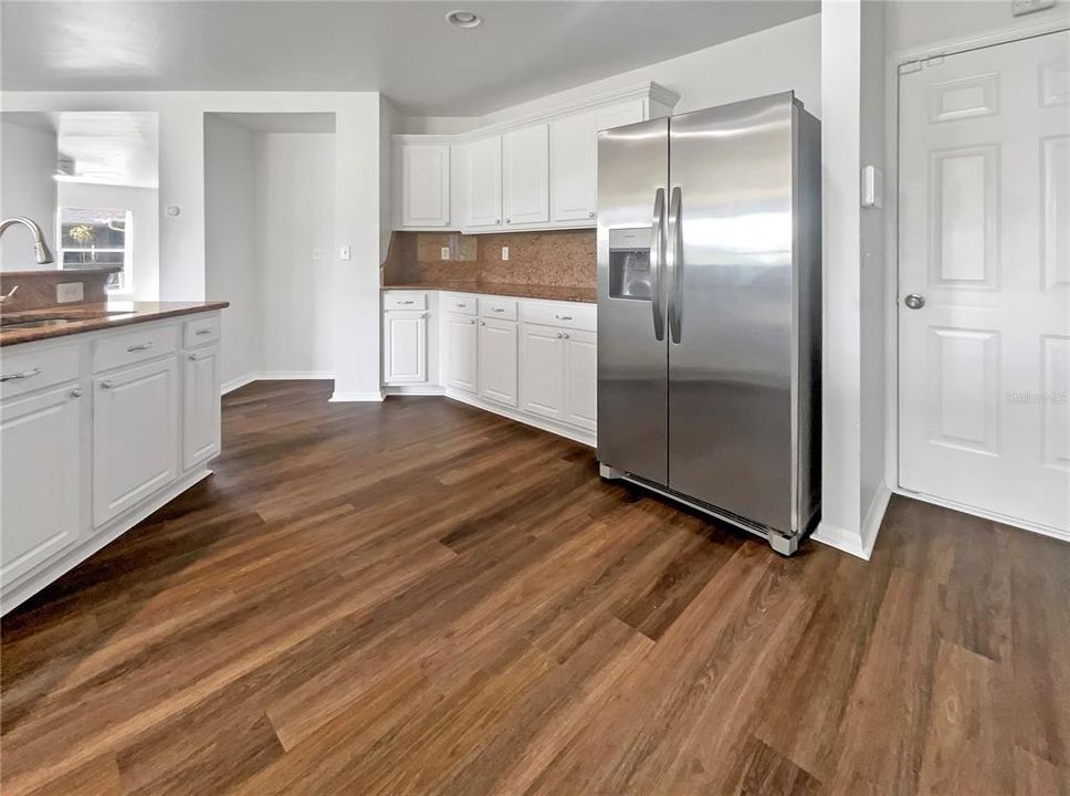 Active With Contract: $367,000 (4 beds, 2 baths, 3521 Square Feet)