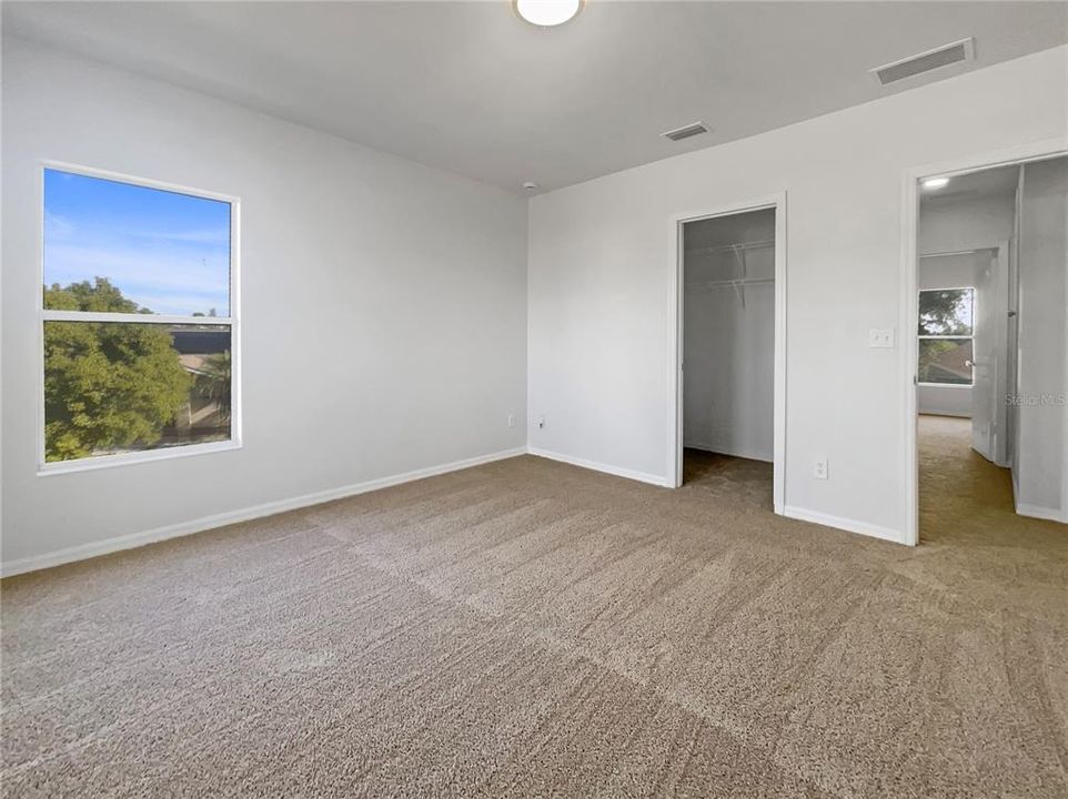 Active With Contract: $367,000 (4 beds, 2 baths, 3521 Square Feet)