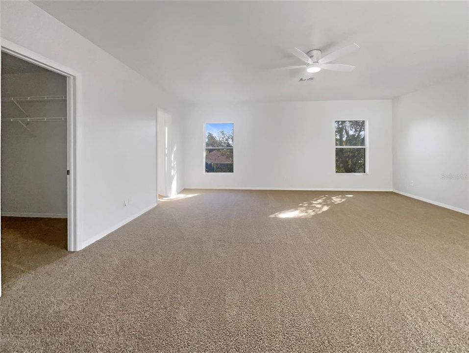 Active With Contract: $367,000 (4 beds, 2 baths, 3521 Square Feet)