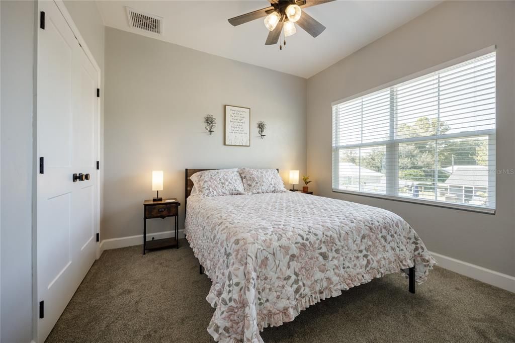 En Venta: $294,900 (3 camas, 2 baños, 1452 Pies cuadrados)