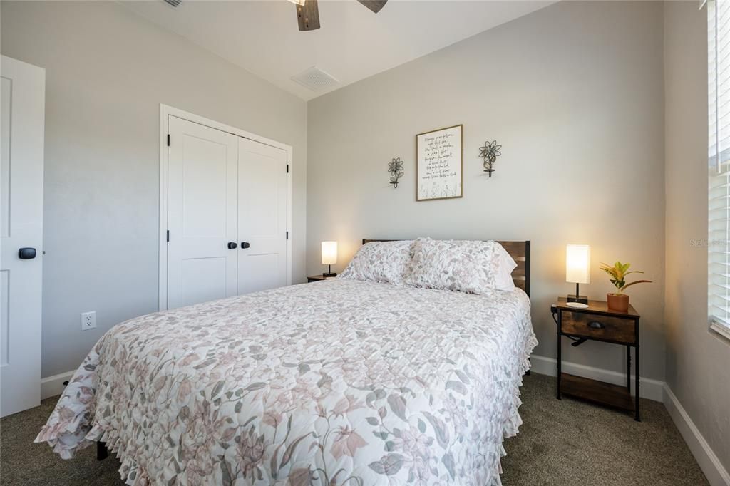 En Venta: $294,900 (3 camas, 2 baños, 1452 Pies cuadrados)