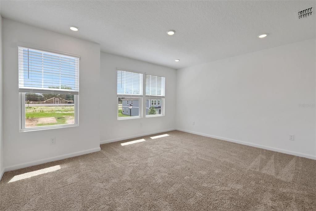 В аренду: $1,699 (3 спален, 2 ванн, 1481 Квадратных фут)