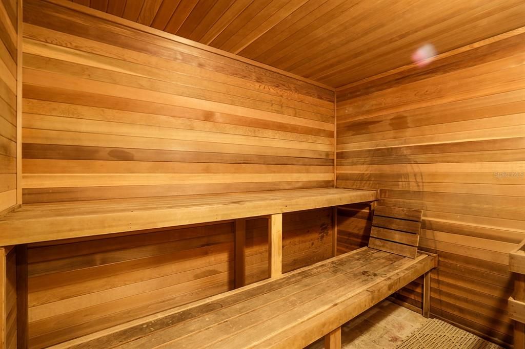 En Venta: $1,595,000 (4 camas, 3 baños, 2620 Pies cuadrados)