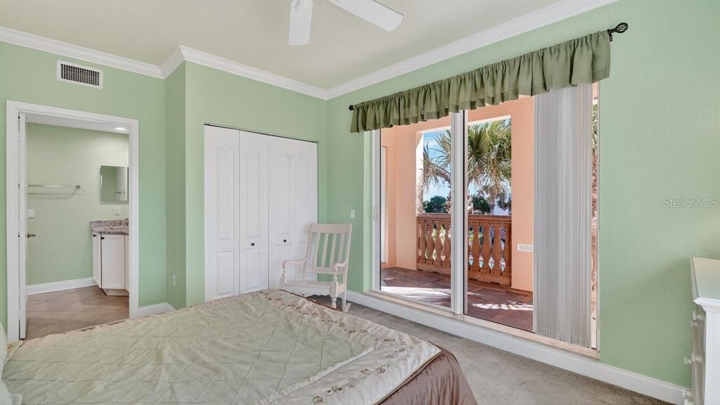 En Venta: $1,595,000 (4 camas, 3 baños, 2620 Pies cuadrados)