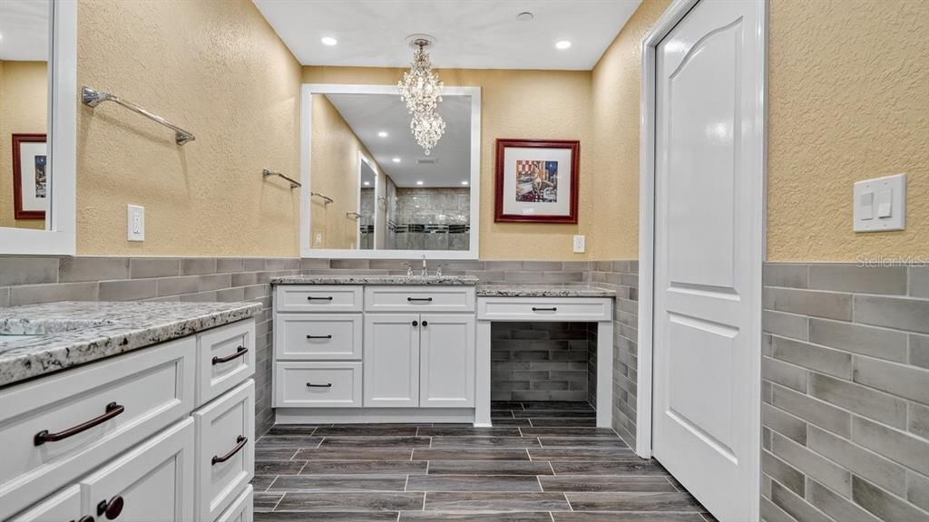 En Venta: $1,595,000 (4 camas, 3 baños, 2620 Pies cuadrados)