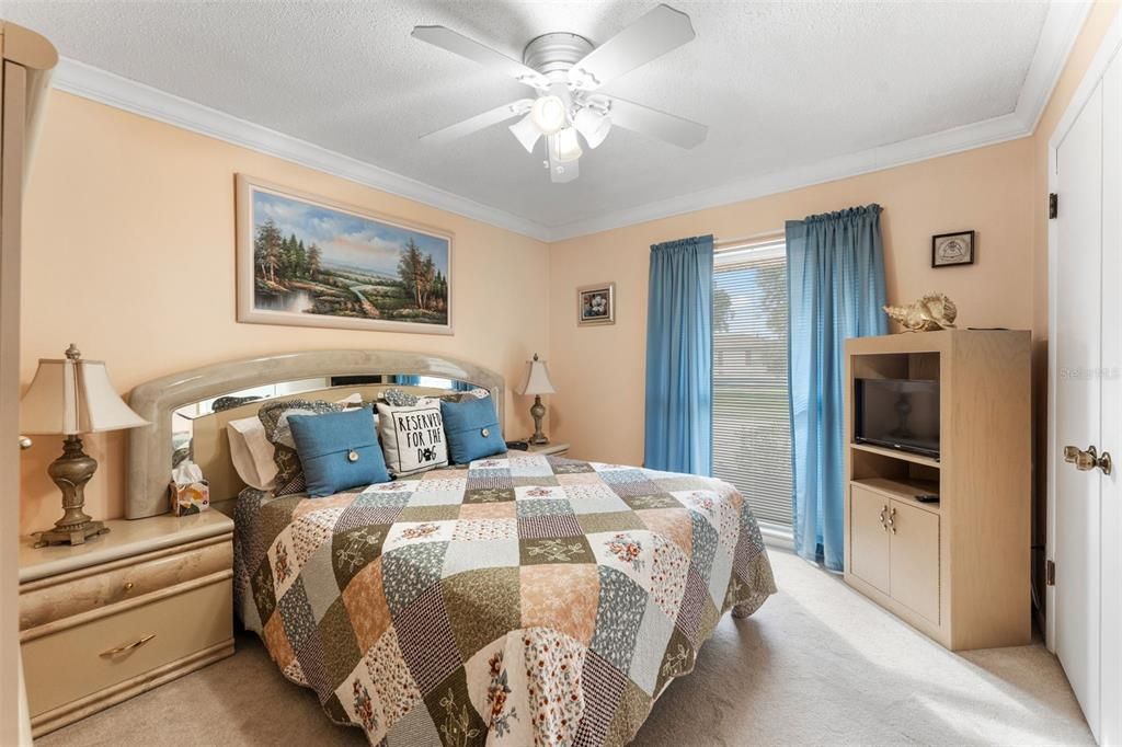 待售: $565,000 (4 贝兹, 2 浴室, 1972 平方英尺)