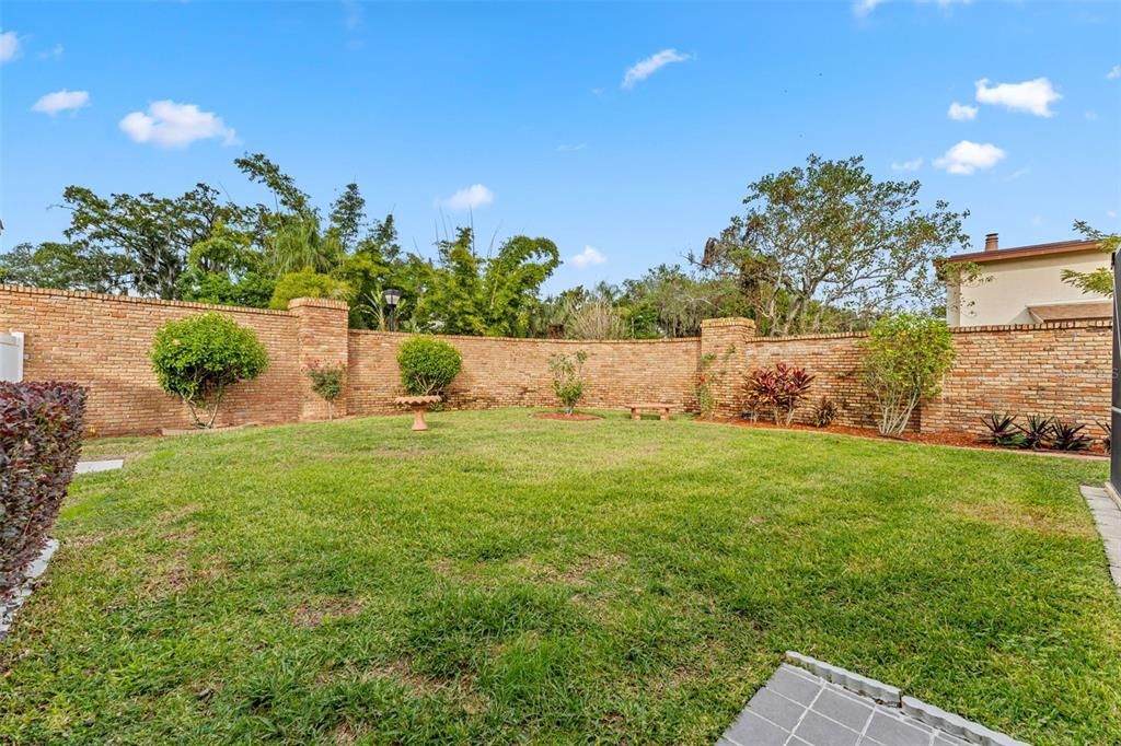 待售: $565,000 (4 贝兹, 2 浴室, 1972 平方英尺)