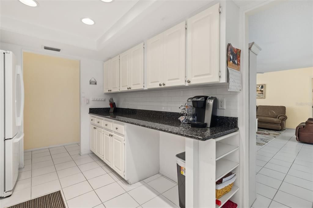 待售: $975,000 (3 贝兹, 3 浴室, 1936 平方英尺)