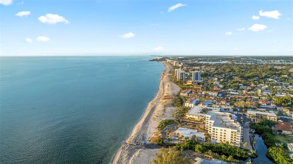 待售: $975,000 (3 贝兹, 3 浴室, 1936 平方英尺)