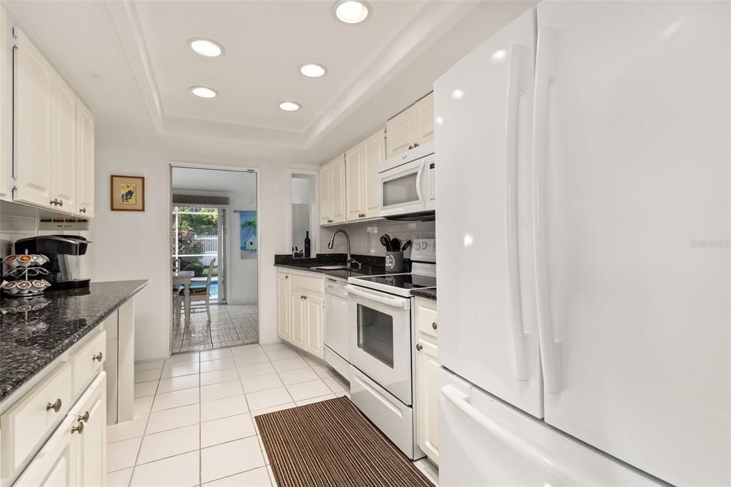 待售: $975,000 (3 贝兹, 3 浴室, 1936 平方英尺)