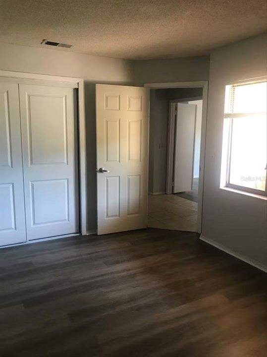 出租: $2,200 (3 贝兹, 2 浴室, 1212 平方英尺)