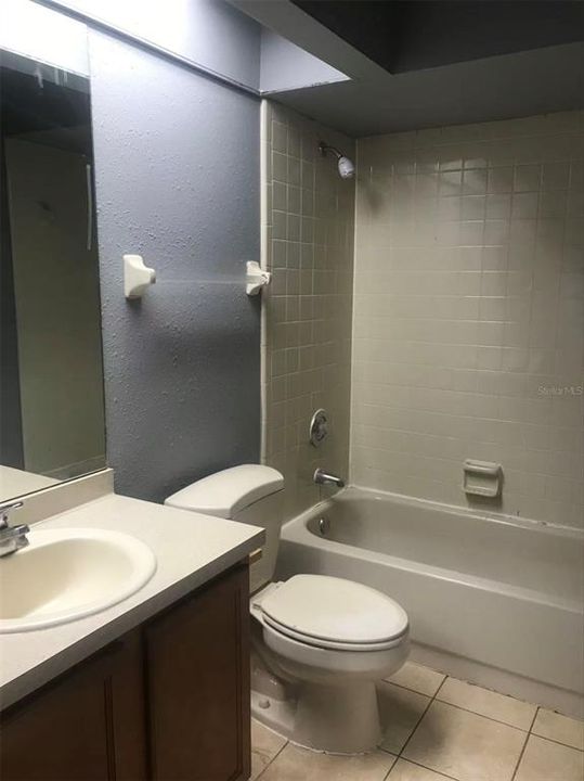 出租: $2,200 (3 贝兹, 2 浴室, 1212 平方英尺)