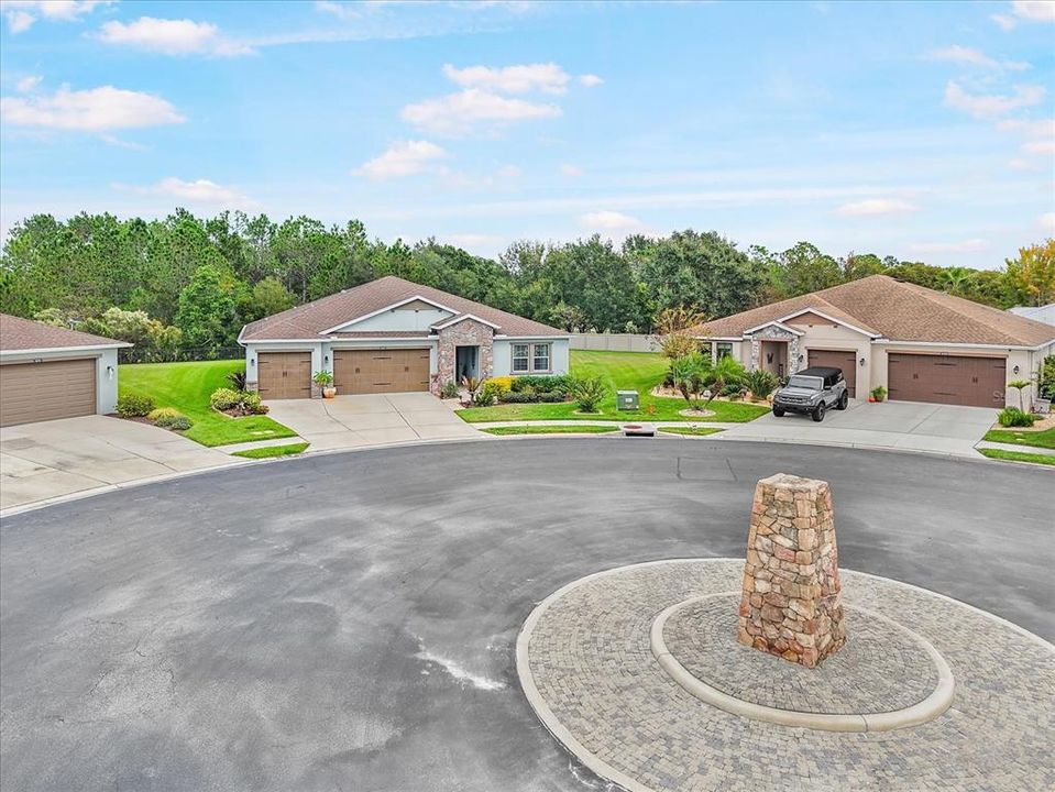 待售: $550,000 (3 贝兹, 2 浴室, 2239 平方英尺)