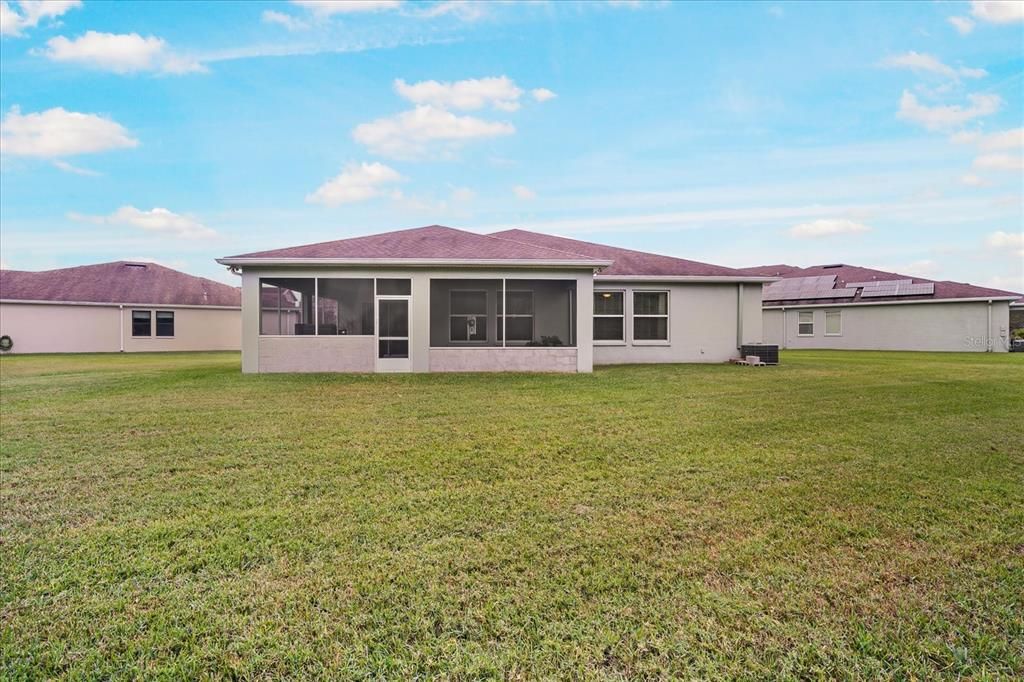 待售: $550,000 (3 贝兹, 2 浴室, 2239 平方英尺)