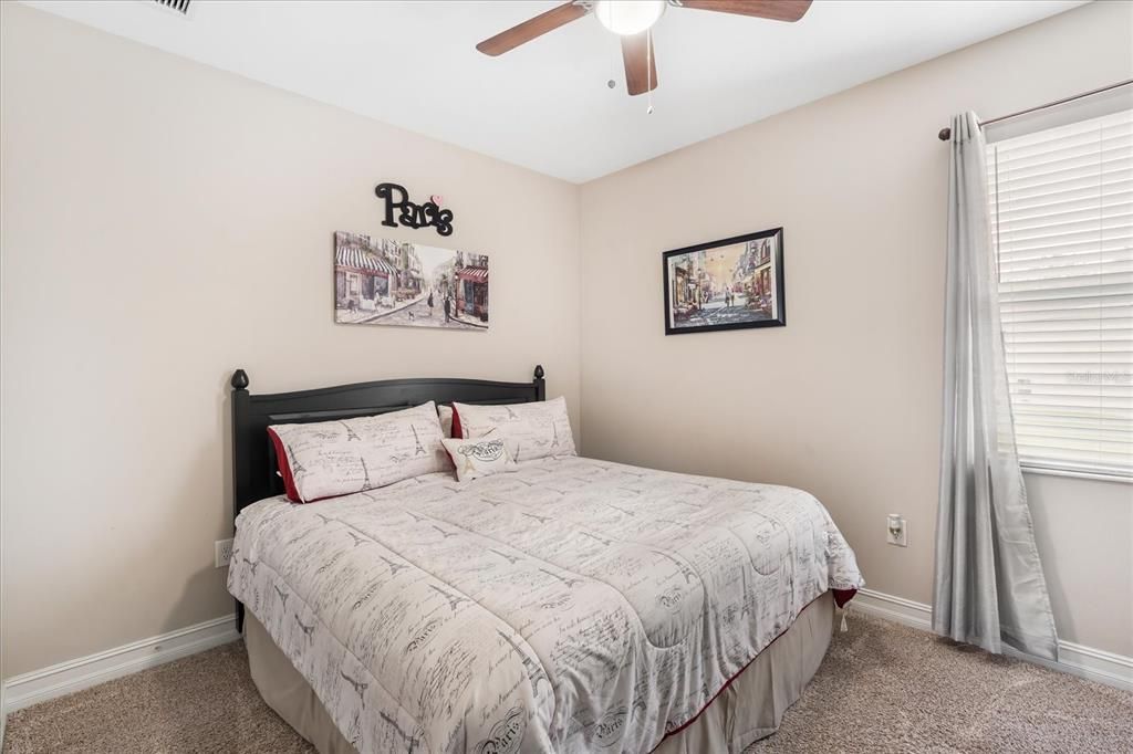 待售: $550,000 (3 贝兹, 2 浴室, 2239 平方英尺)