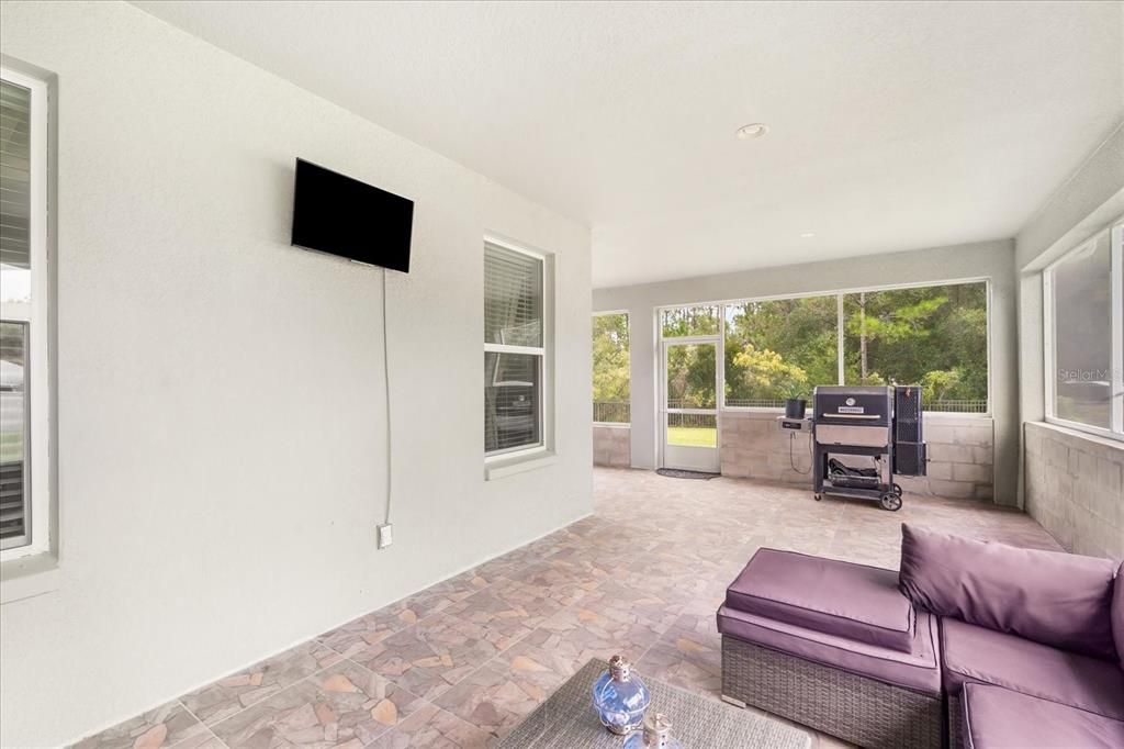 待售: $550,000 (3 贝兹, 2 浴室, 2239 平方英尺)