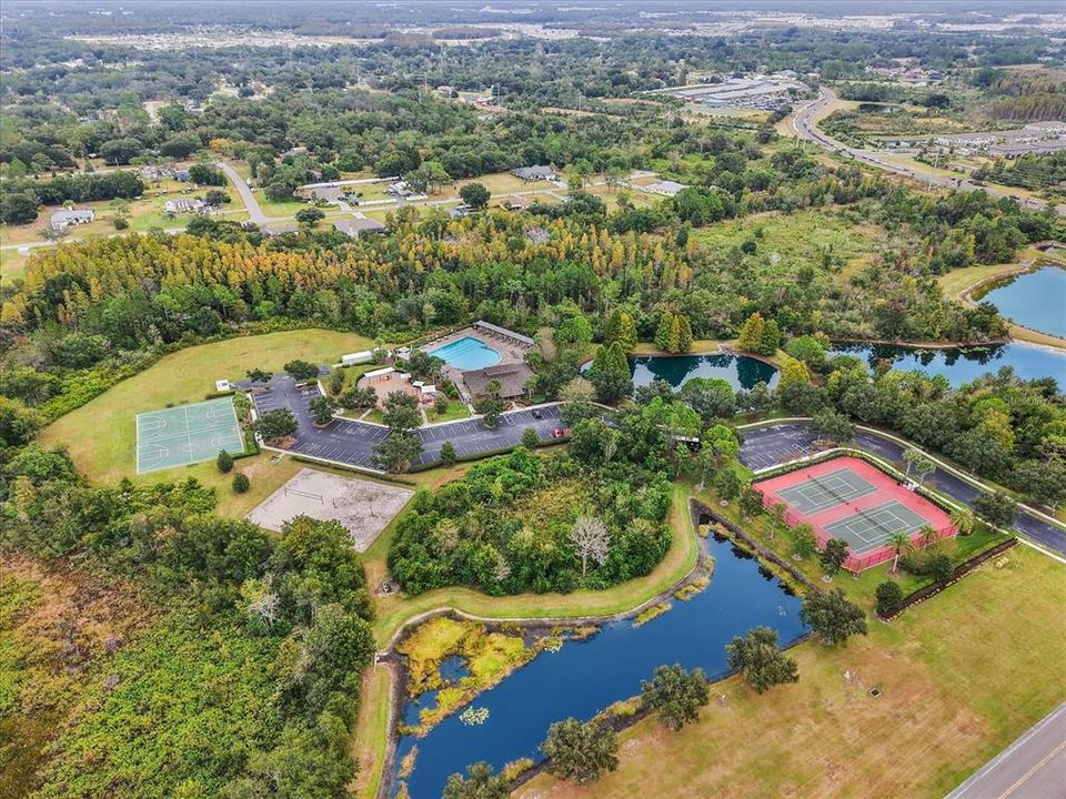 待售: $550,000 (3 贝兹, 2 浴室, 2239 平方英尺)