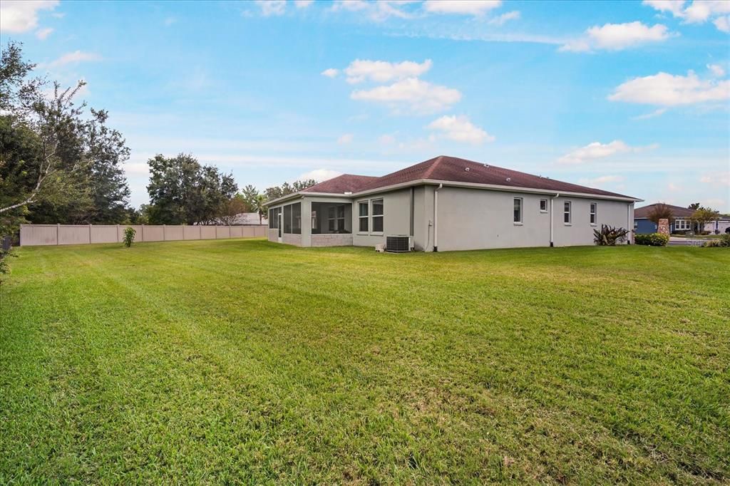 待售: $550,000 (3 贝兹, 2 浴室, 2239 平方英尺)