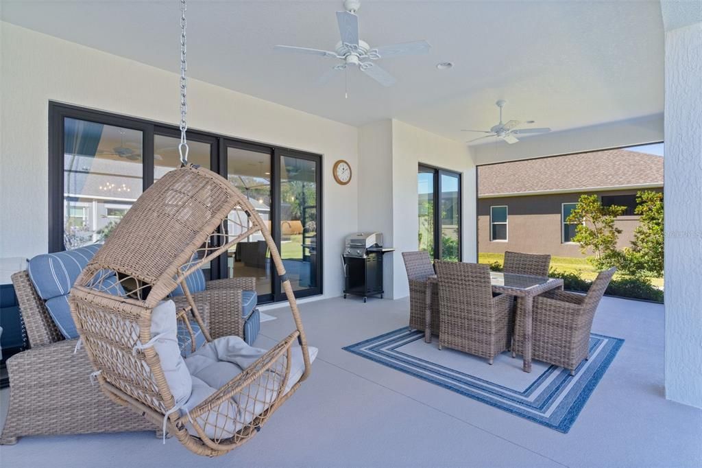 На продажу: $799,900 (3 спален, 2 ванн, 2053 Квадратных фут)